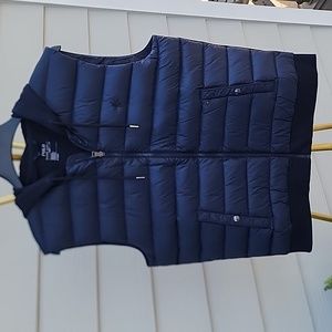 Dark blue puffer vest size m